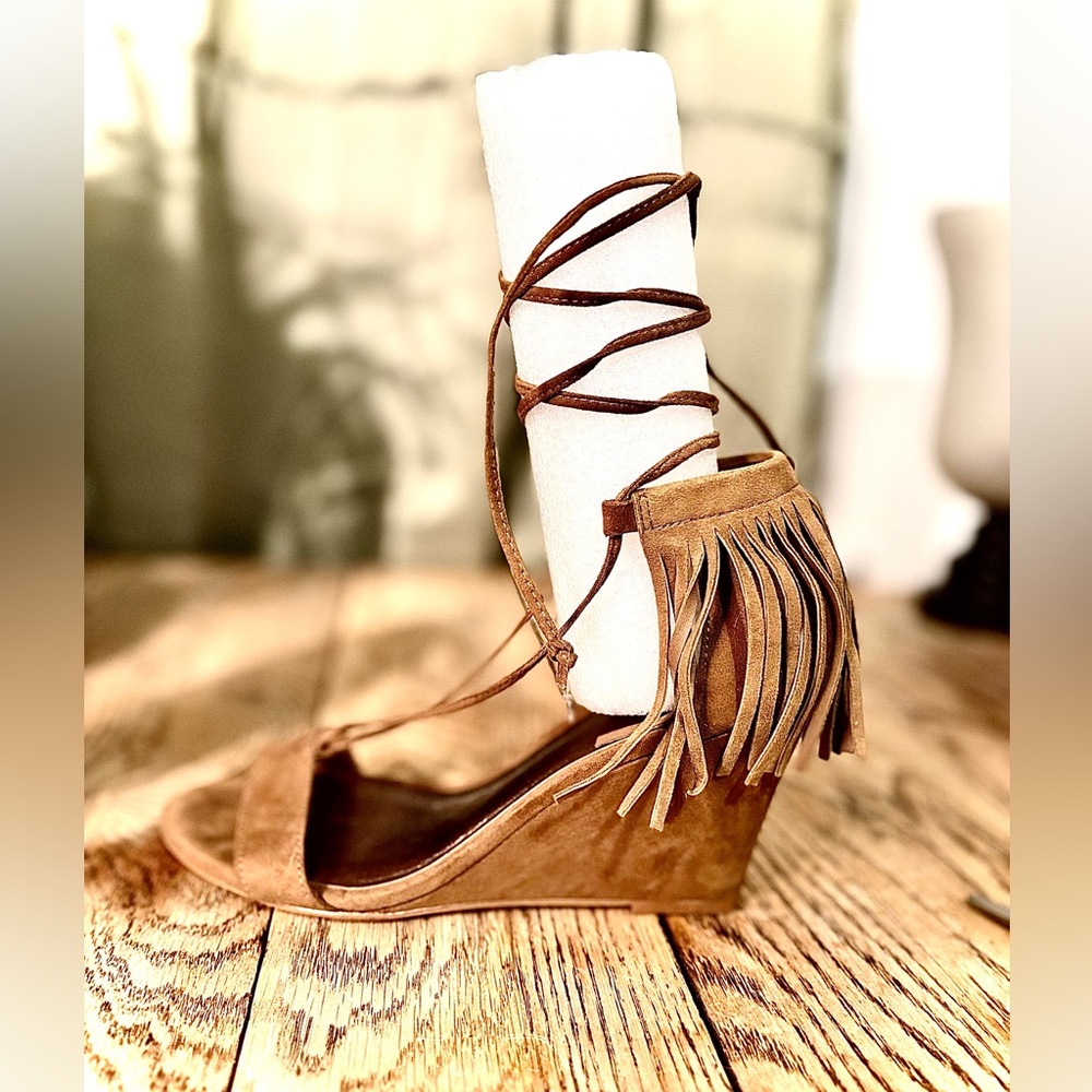 Brown suede open toe heal Size 6